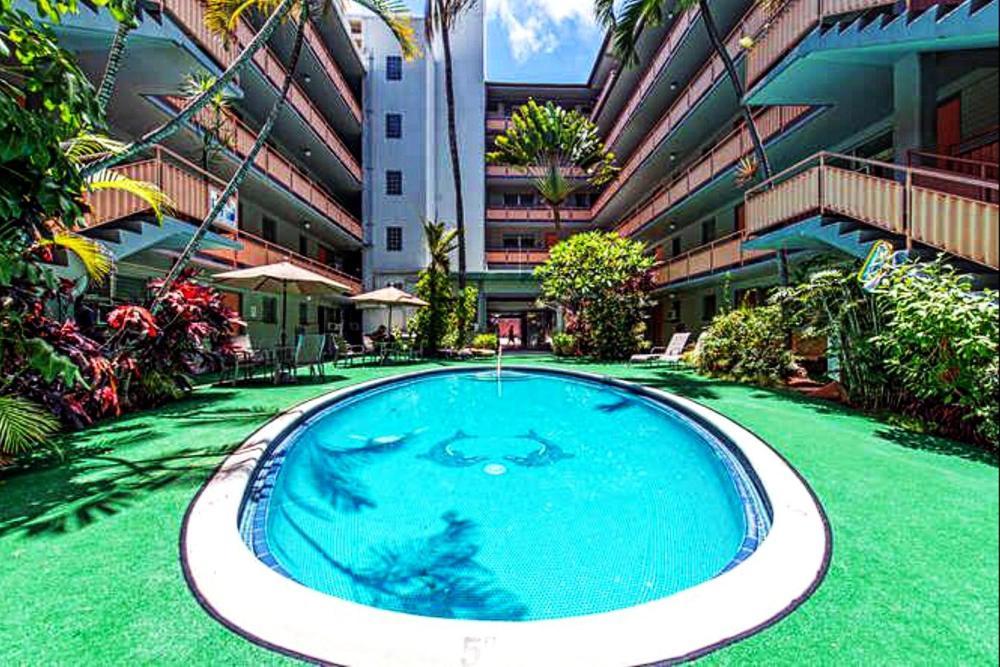ホノルル Hawaiian Kingアパートホテル エクステリア 写真