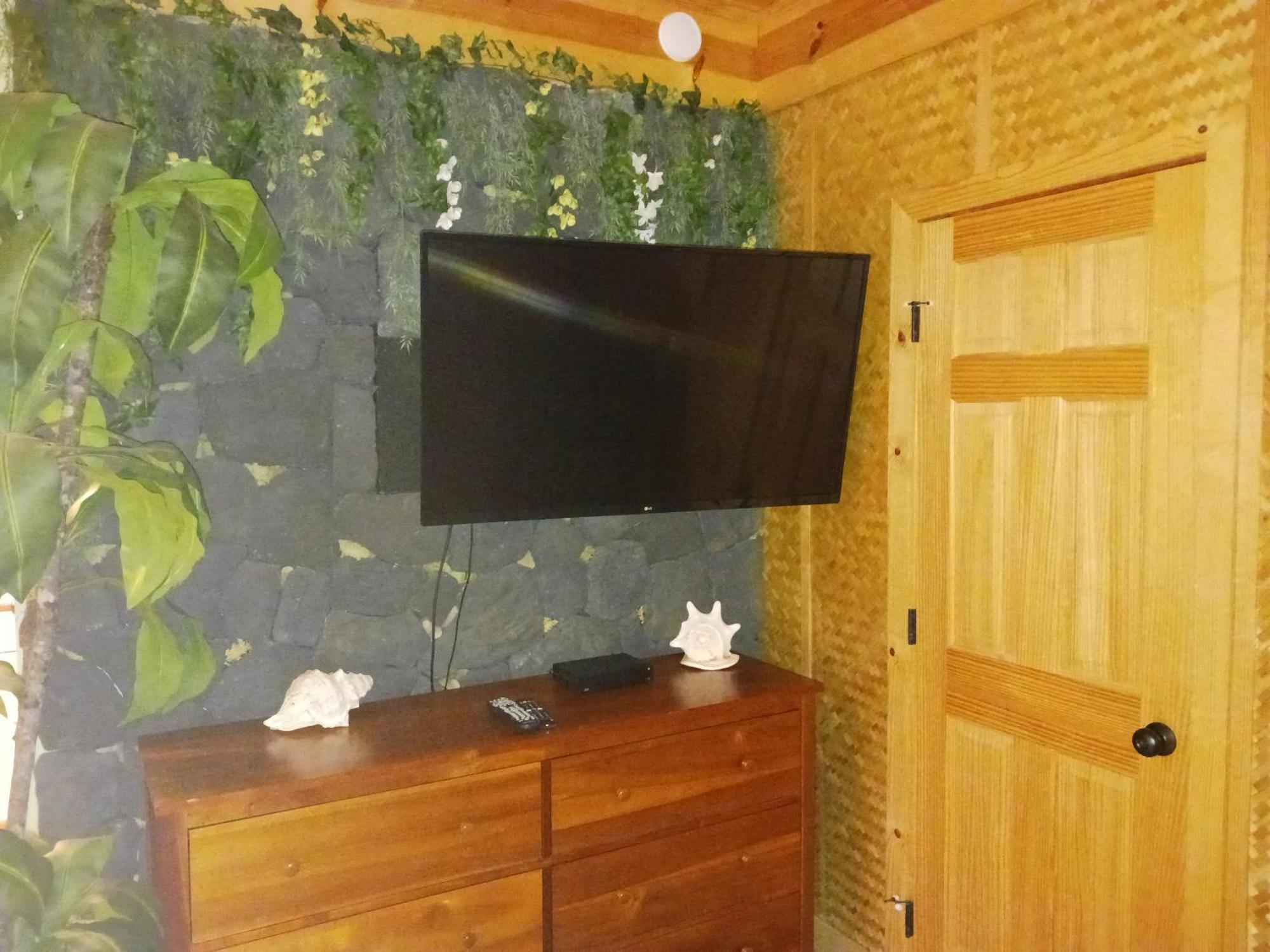 ホノルル Hawaiian Kingアパートホテル 部屋 写真